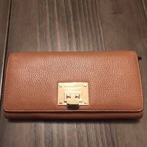 Michael Kors Camel Latch Wallet
